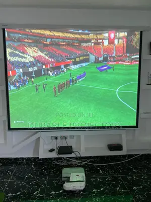 UHD Projector Tv
