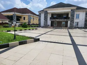 Furnished 6bdrm Mansion in Private Estate Close, Owerri for sale
