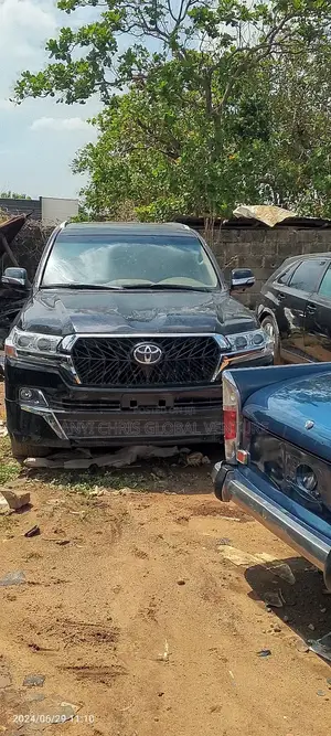 Toyota Land Cruiser Upgrade From 2015 to 2018 Model