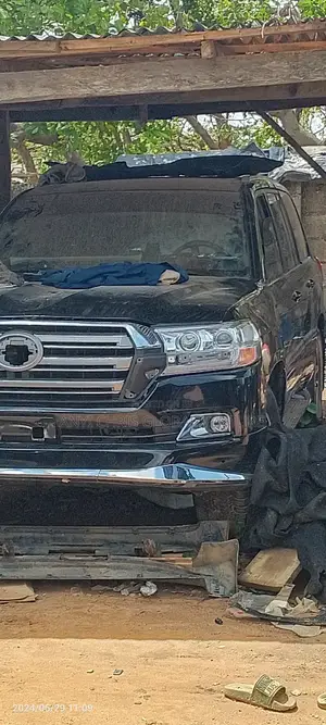 Toyota Land Cruiser Upgrade From 2015 to 2022 Model