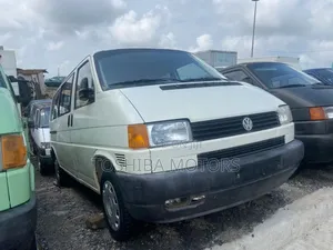 Volkswagen Transporter 2003 White