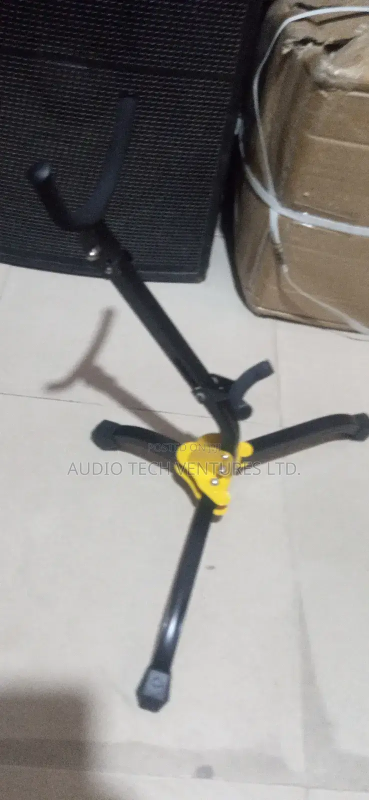 Saxophone Stand