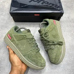 High Quality Nike Dunk Low Supreme Luxury Sneakers