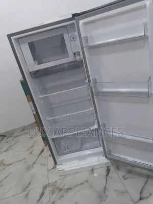 Elegant Hisense Refrigerator 124l