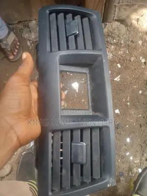 Top Vent for High Lander