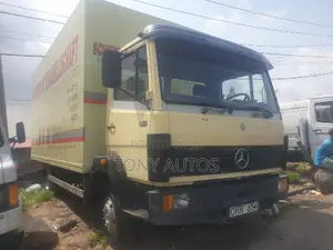 814 Mercedez Benz Tokunbo Food Truck
