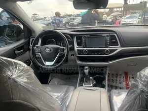 Toyota Highlander 2018 Gray