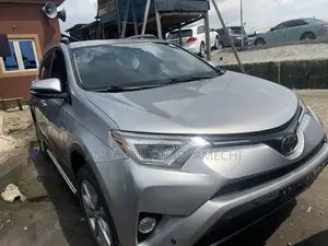 Toyota RAV4 2018 Silver
