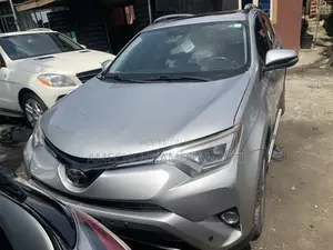 Toyota RAV4 2018 Silver