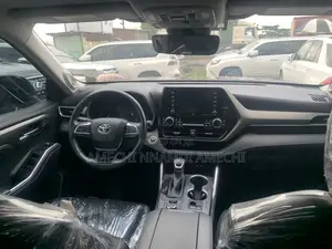 Toyota Highlander Limited 2022 Black