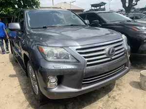 Lexus LX 570 AWD 2015 Gray