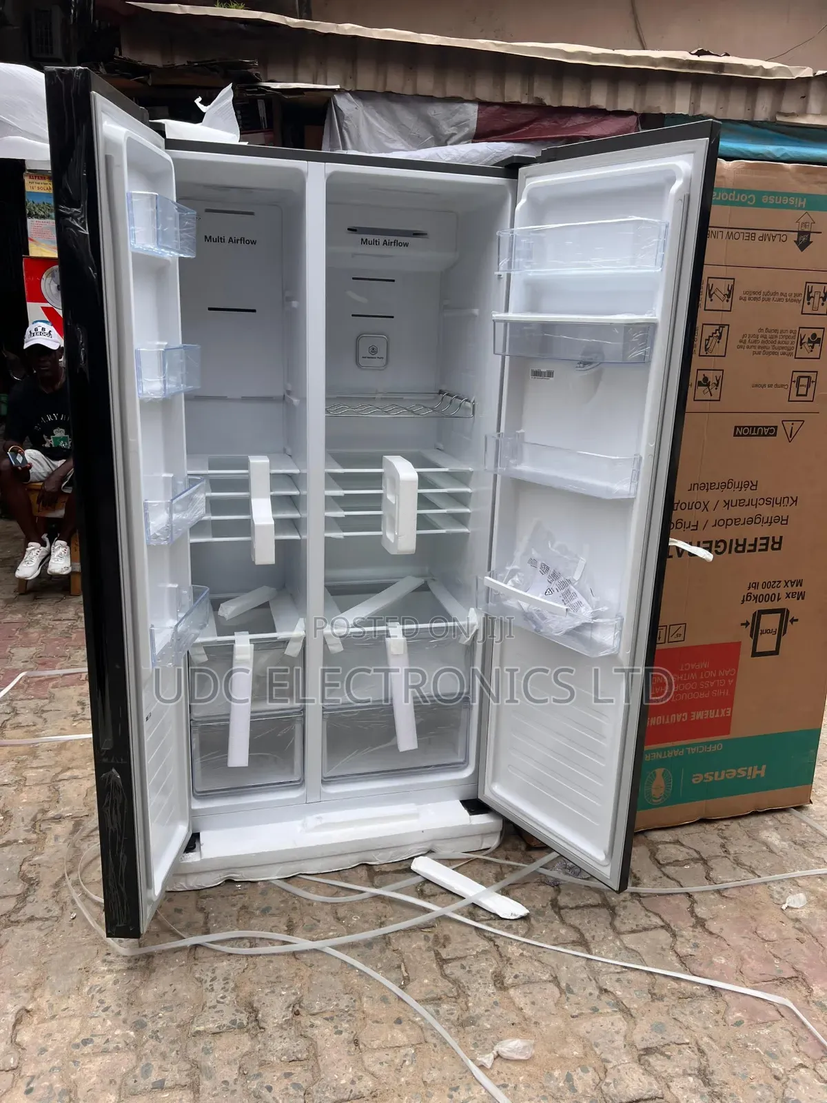Hisense Side By Side Refrigerator With Water Dispenser