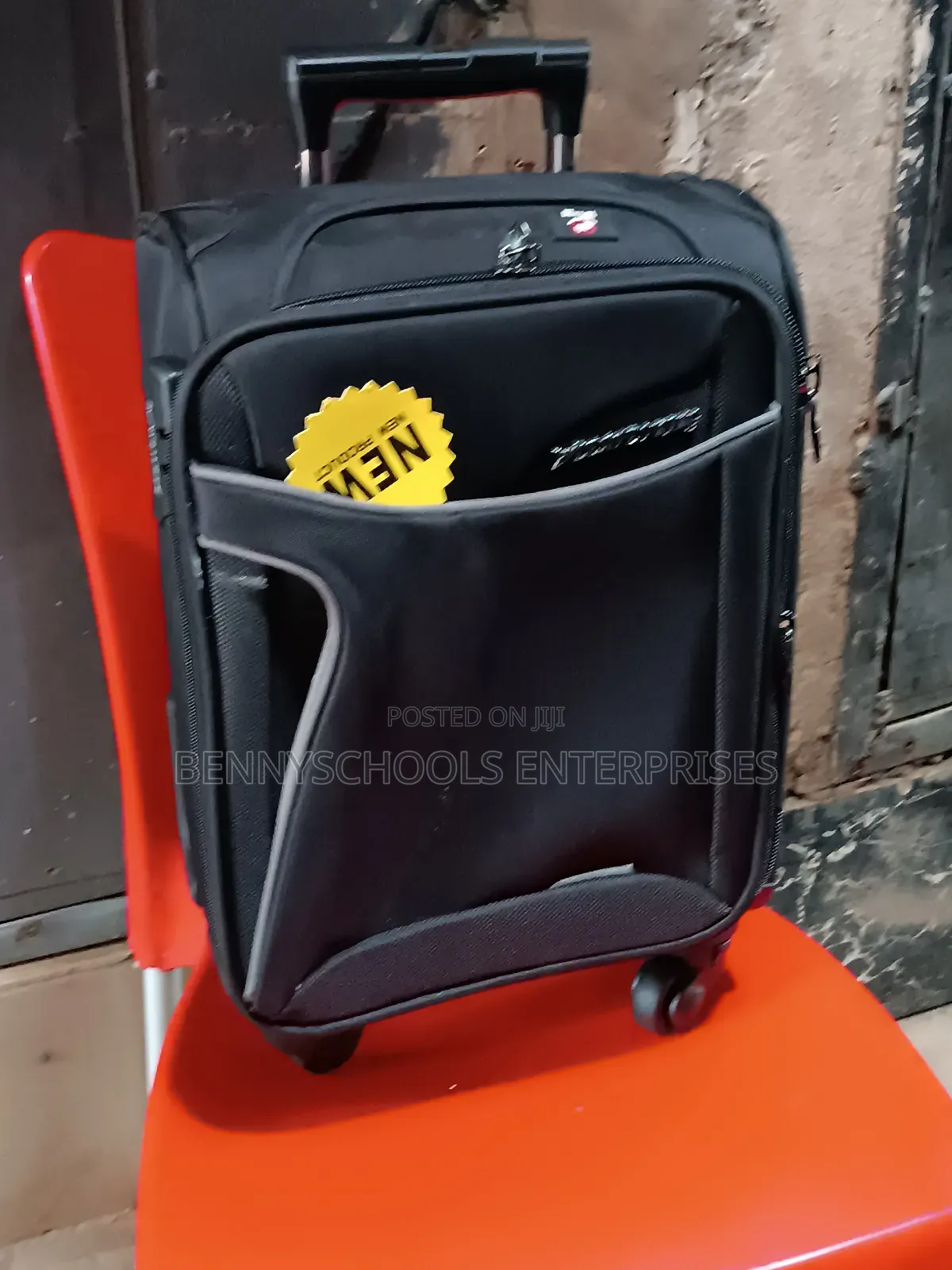 Mini Smallest Leaves King Travelling Luggage Box