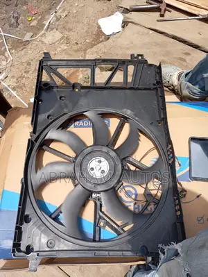 Complete Fan for Toyota Camry 2018 Available as Seen