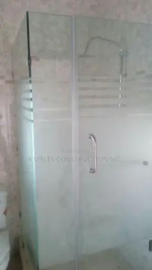 Kontry Shower Cubicles