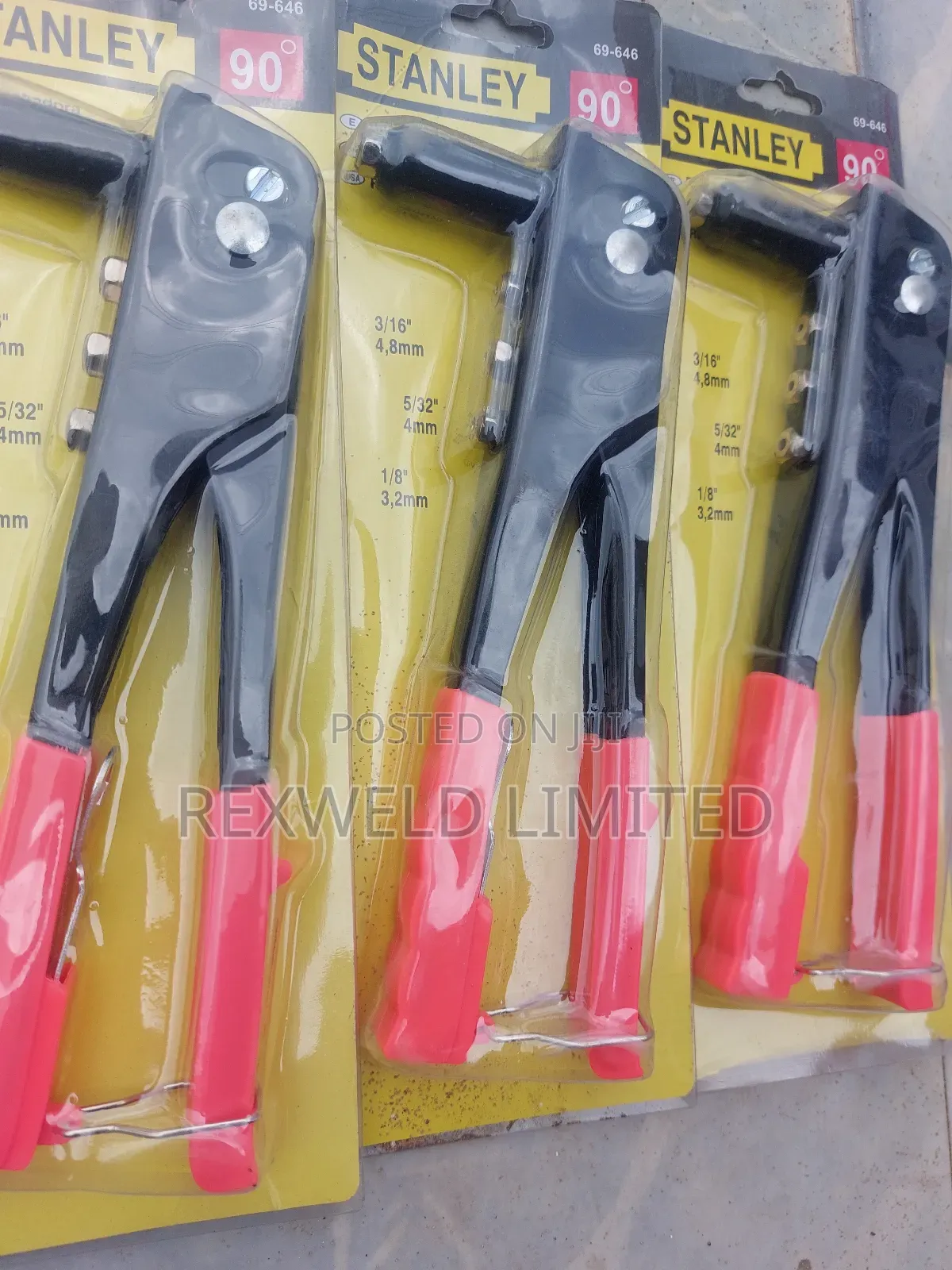 Hand Rivet Gun
