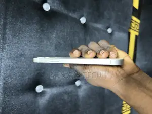 Apple iPhone 12 64 GB White