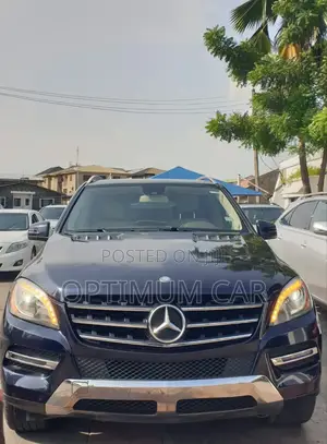 Mercedes-Benz M Class ML350 4MATIC 4dr SUV AWD (3.5L 6cyl 7A) 2015 Blue