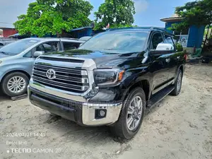 Toyota Sequoia 2017 Black