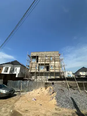 4bdrm Townhouse/Terrace in Millennium, Gbagada for sale