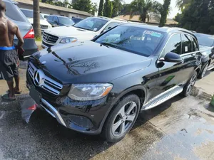 Mercedes-Benz GLC-Class 2017 Black