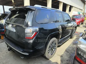Toyota 4-Runner 2017 Black