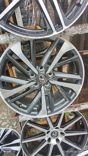 Long Lasting 18 Inch Wheels for Lexus Cars