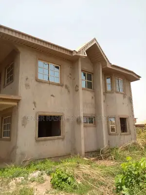 4bdrm Duplex in Pipeline, Ilorin South for sale