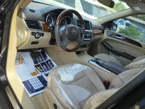 Mercedes-Benz M Class ML 550 4Matic 2013 Black