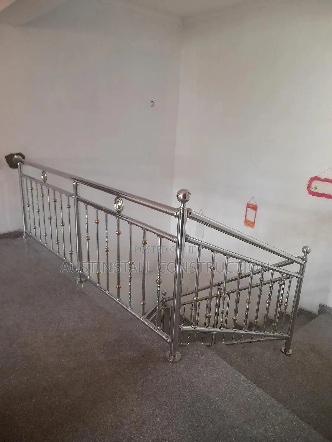 Stainless and Frameless Glass Hand Rail