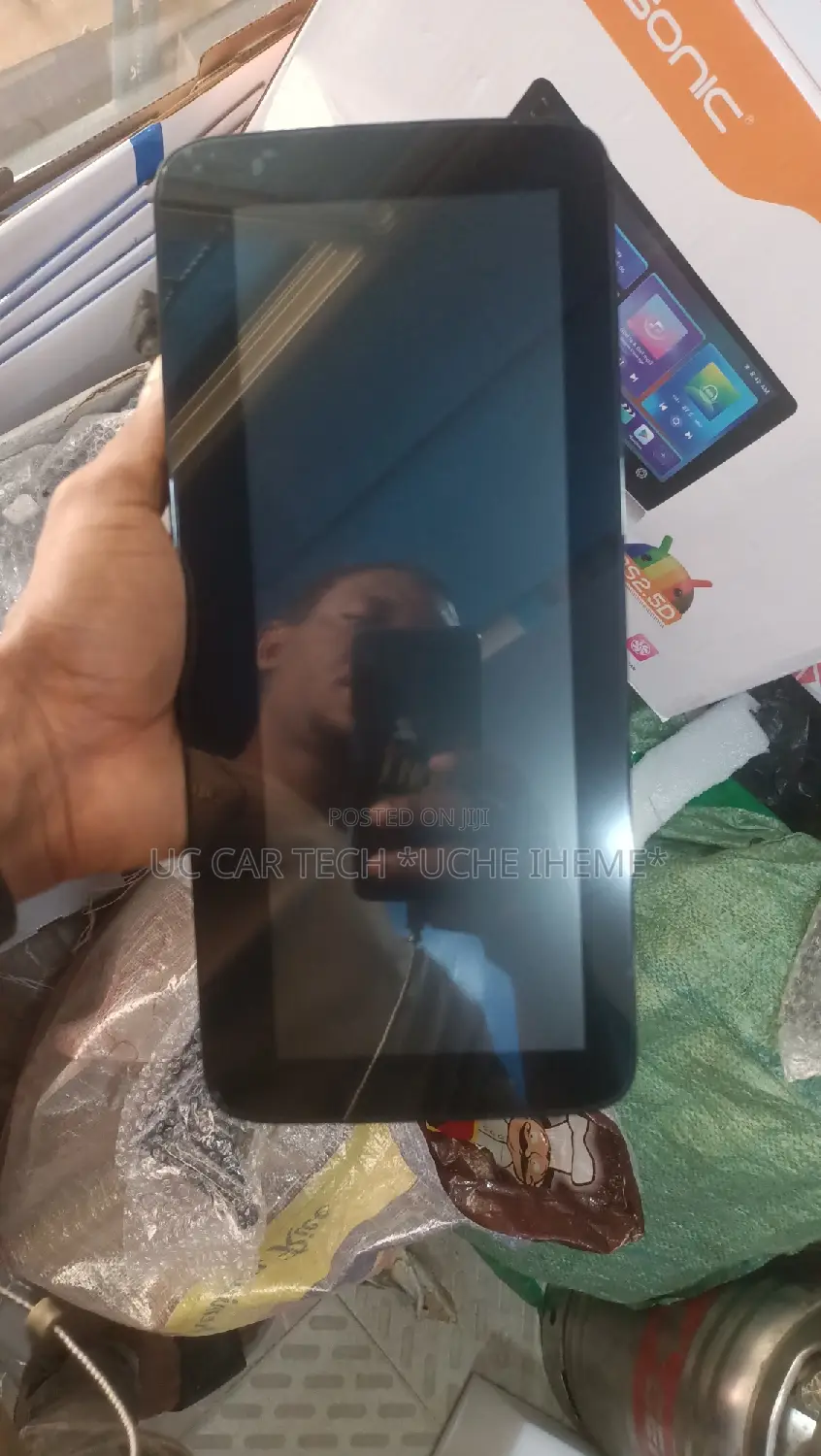 GLK 2010 Tesla Android Screen
