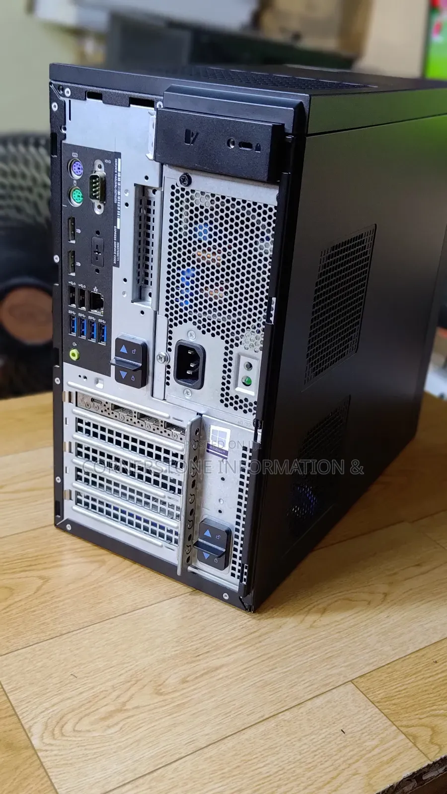 Desktop Computer Dell 32GB Intel Core I7 SSD 512GB