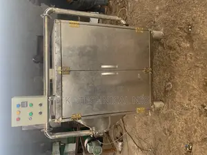 Dehydrator