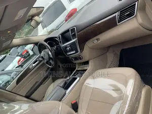 Mercedes-Benz M Class ML350 4dr SUV (3.5L 6cyl 7A) 2014 Brown