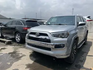 Toyota 4-Runner 2015 Silver