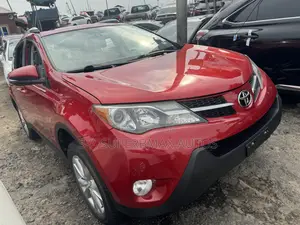 Toyota RAV4 2014 Red