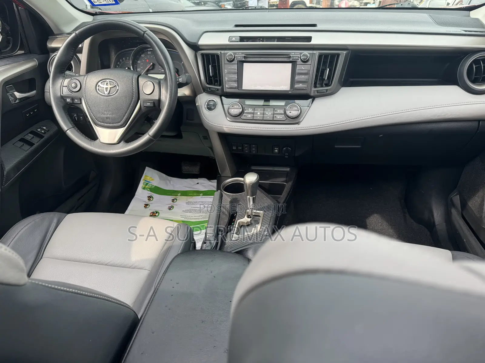 Toyota RAV4 2014 Red
