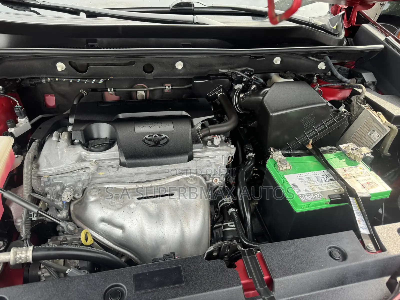 Toyota RAV4 2014 Red