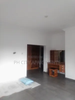 3bdrm Block of Flats in GRA Phase 2 / Port-Harcourt for rent