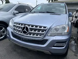 Mercedes-Benz M Class ML 350 4Matic 2011 Blue