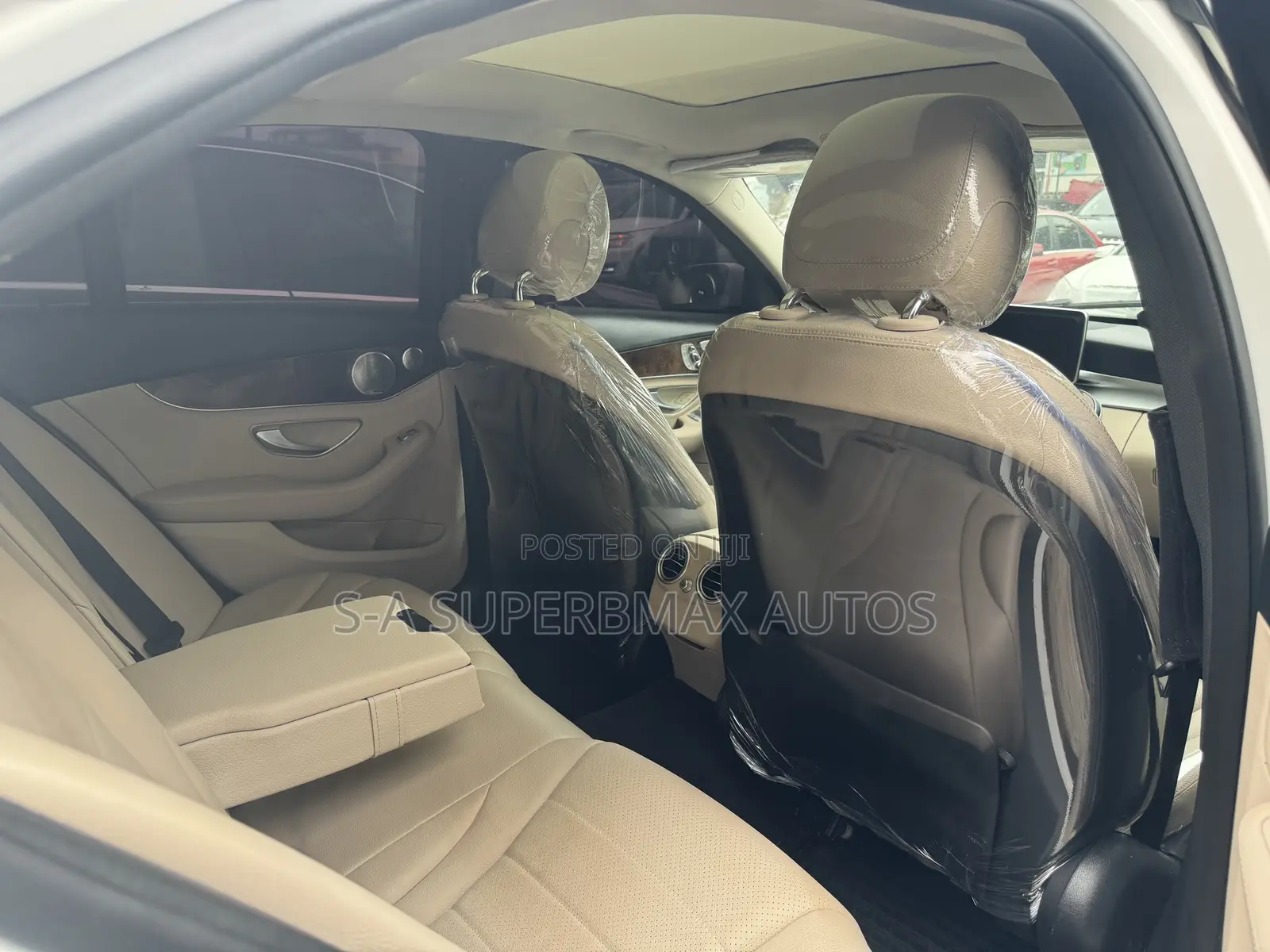 Mercedes-Benz C300 2016 White