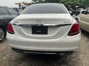 Mercedes-Benz C300 2016 White