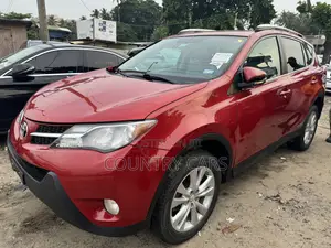 Toyota RAV4 2014 Red