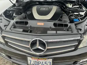 Mercedes-Benz C300 2011 Black