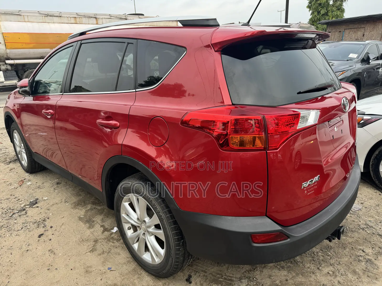 Toyota RAV4 2014 Red