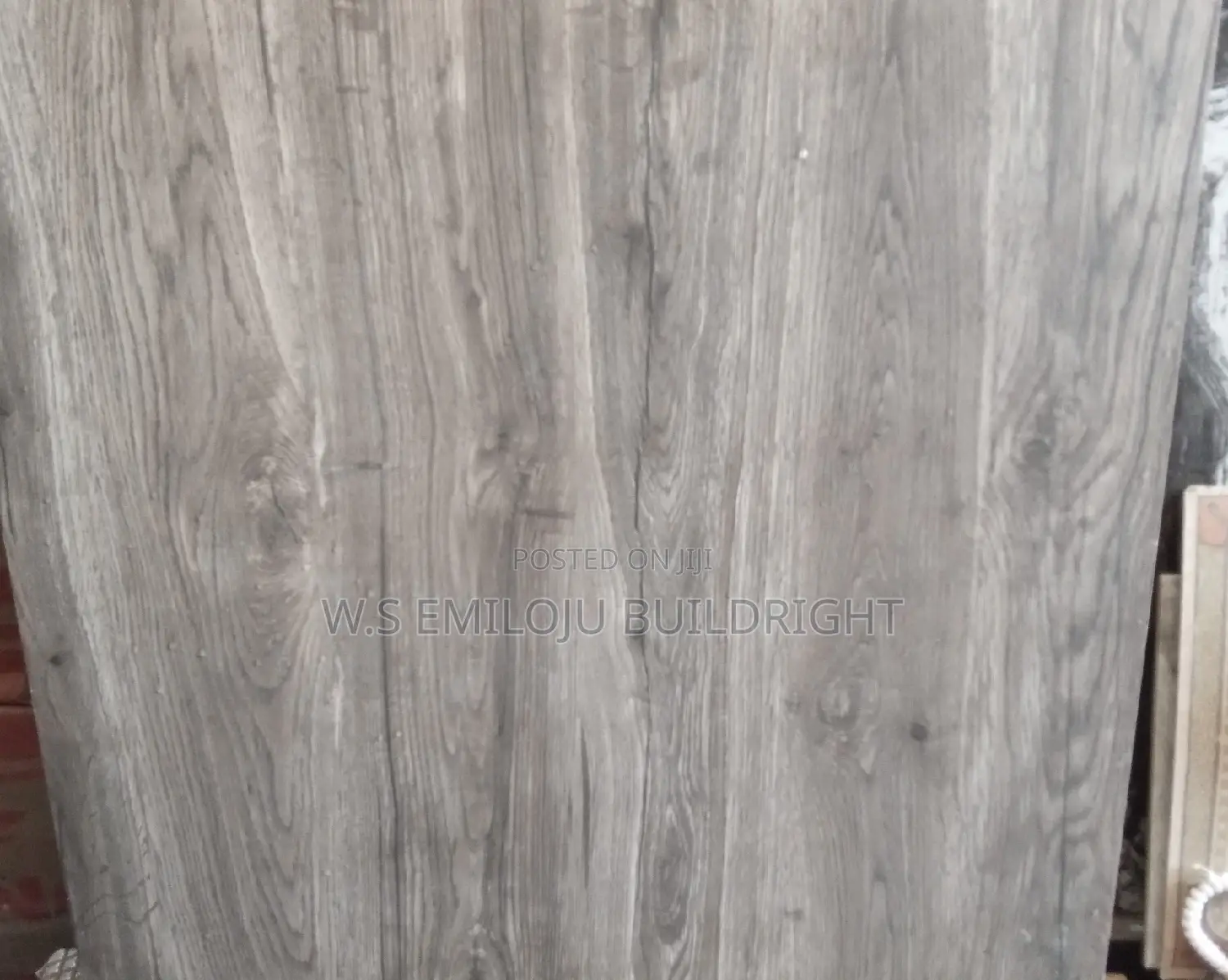 This Are 60/60 Matte Surface for Decorate Your Floor Area