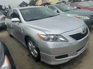 Toyota Camry 2009 Silver