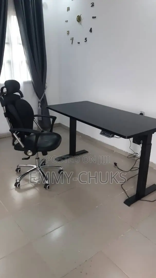 Modern Reading Table
