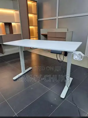 Classic Adjustable Table