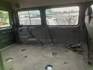 Ford Transit 2000 Blue